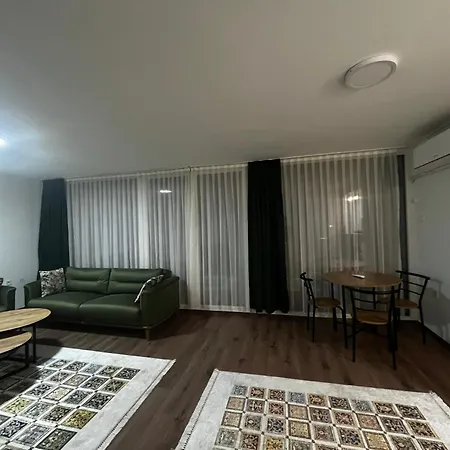 Center Lueks * Skopje