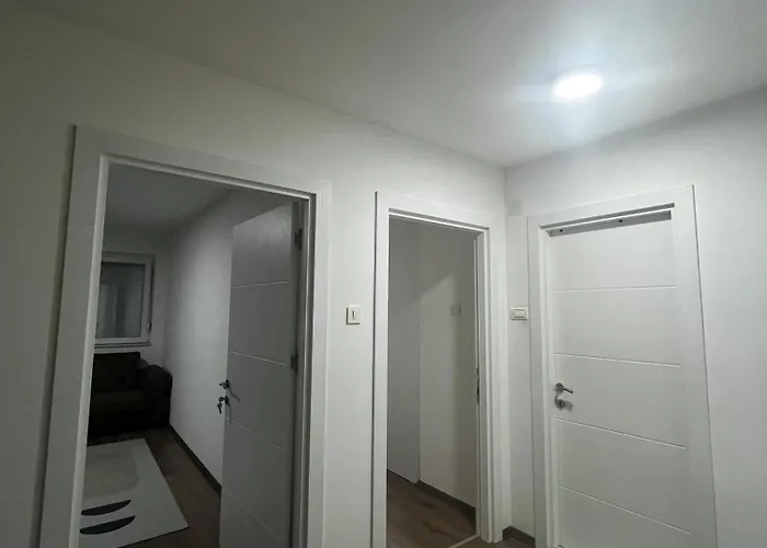 Center Lueks Apartment